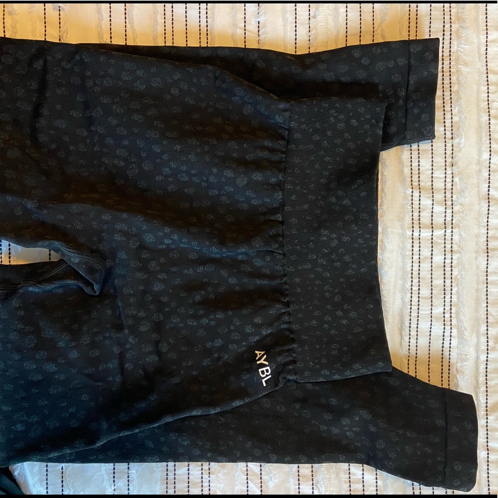 AYBL evolve seamless leggings with butt scrunch